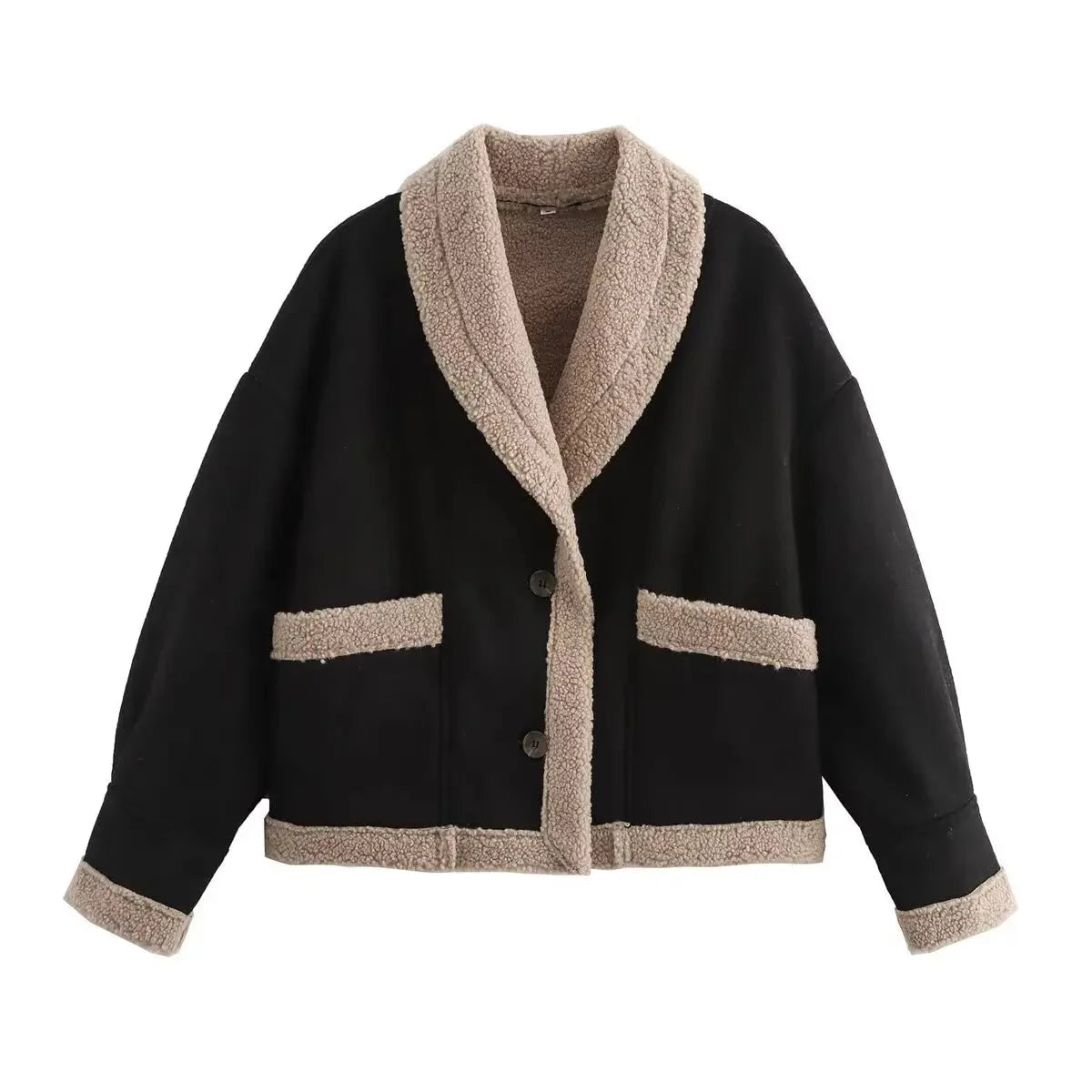 Women’s oversized teddy coat with wide collar, featuring soft plush fabric for warmth and comfort in a relaxed fit design.