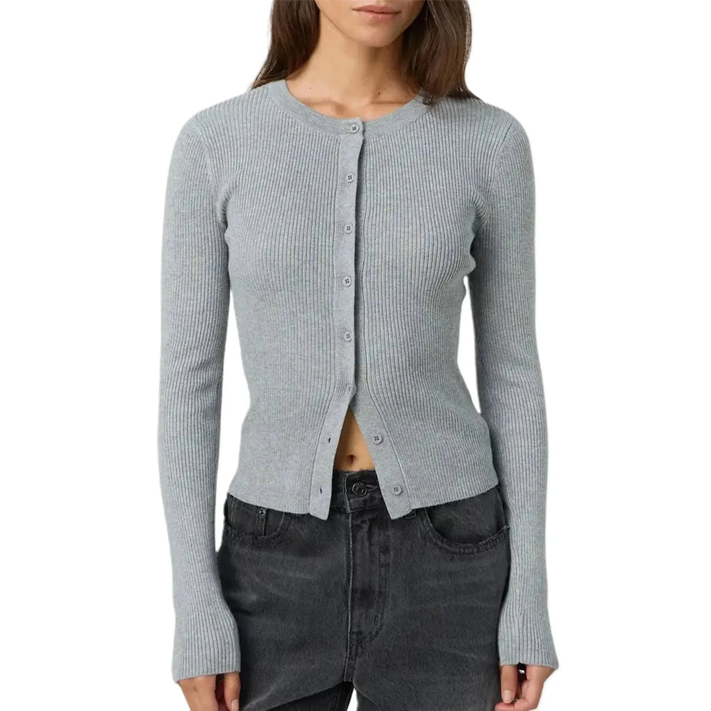 Lightweight women's cropped cardigan in a ribbed texture, featuring long sleeves and a relaxed fit, perfect for layering.