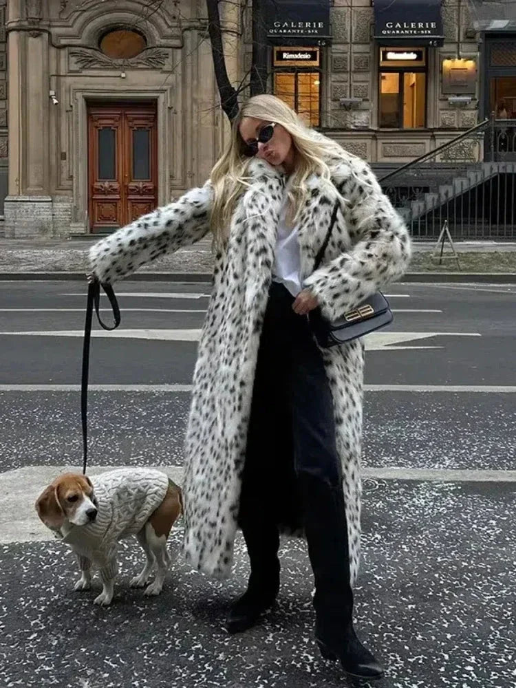 Women's full-length leopard print coat featuring a classic collar, made from soft, warm fabric for a stylish look.