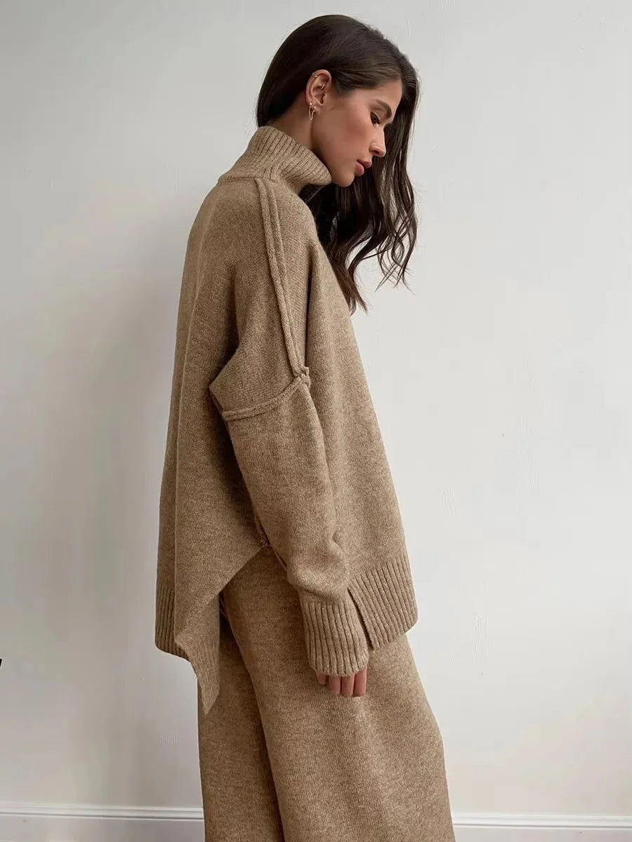 Women's relaxed fit turtleneck loungewear set made of soft, breathable fabric for comfort during lounging or casual wear.