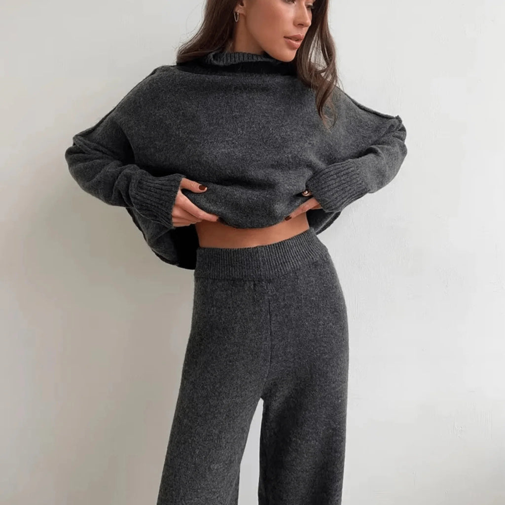 Women's relaxed fit turtleneck loungewear set in soft fabric, featuring a cozy design and comfortable fit for everyday wear.