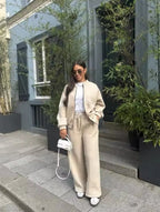 Lightweight women's urban lounge set featuring a relaxed fit, soft fabric, and convenient pockets for everyday comfort.